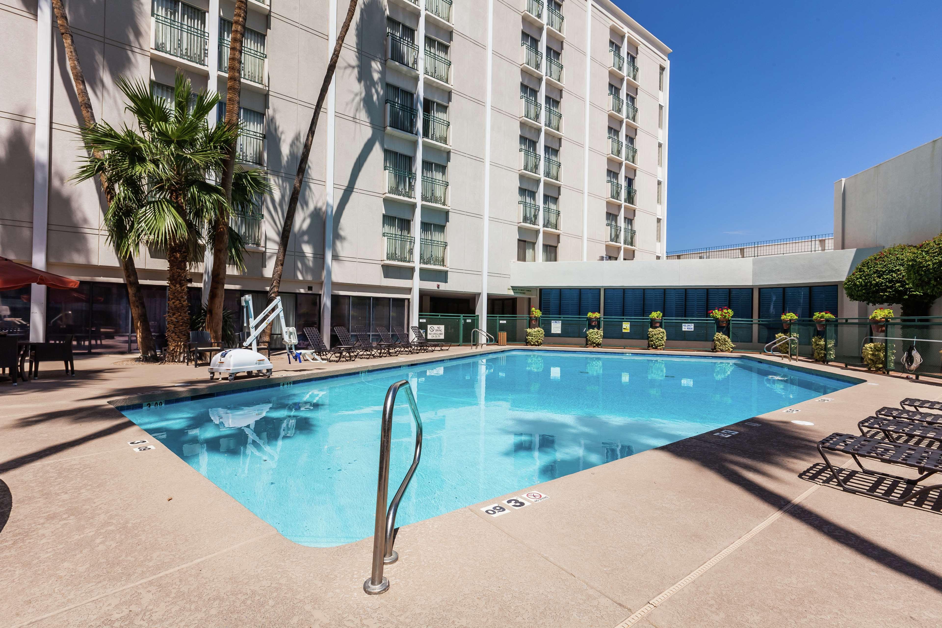 Hilton Garden Inn Phoenix Midtown Eksteriør bilde